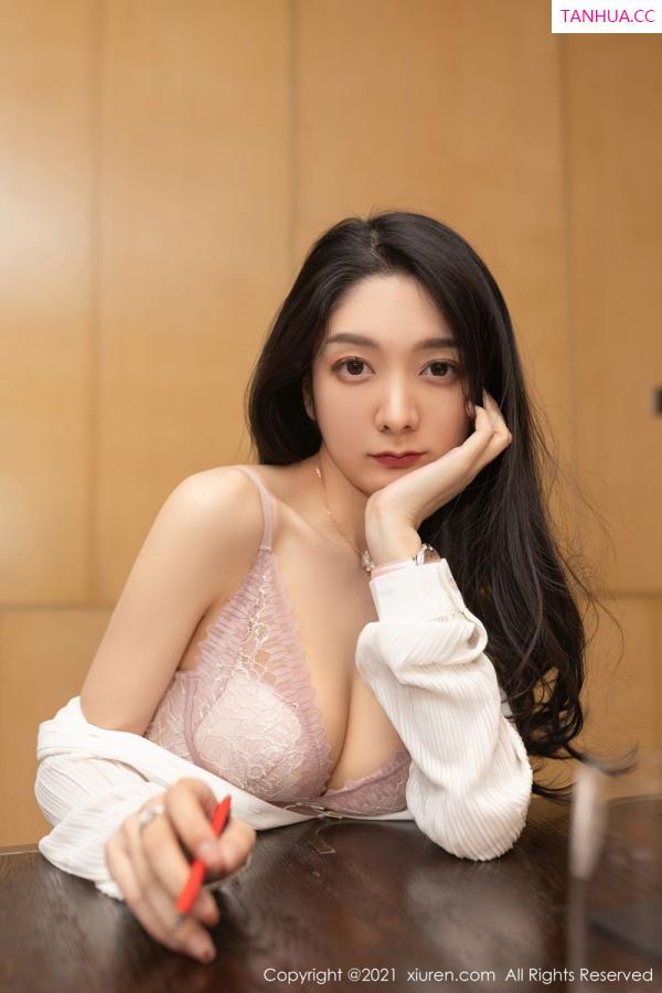 小琪  前进小姐姐小热巴 粉色细腻的职业装第28张图片